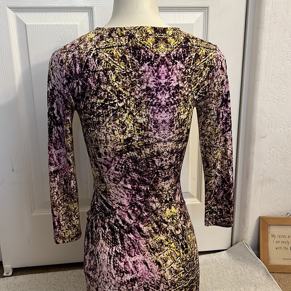 Jennifer Lopez Dress preloved like new worn only a couple of times - Picture 4 of 9